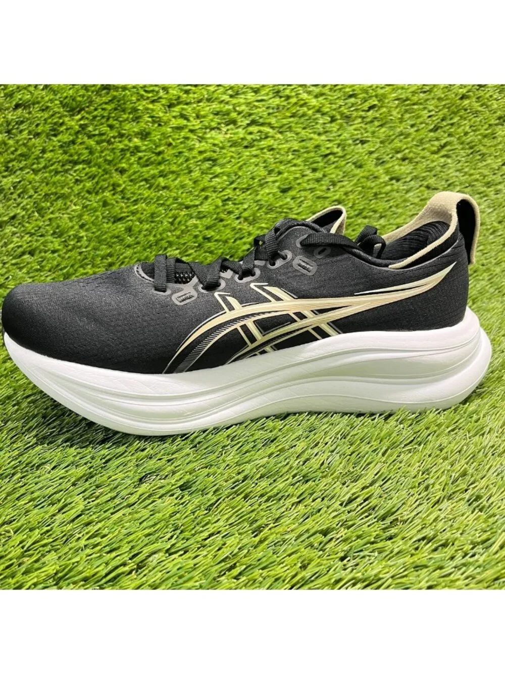 Asics Gel-Nimbus 28 Womens Size 9D Black White Athletic Running Shoes Sneakers